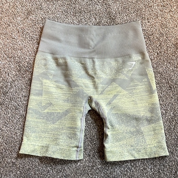 Gymshark adapt seamless set. XS top and XS bottom. In great condition. - Picture 4 of 5